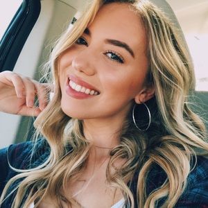 Meet your Posher, Lindsey